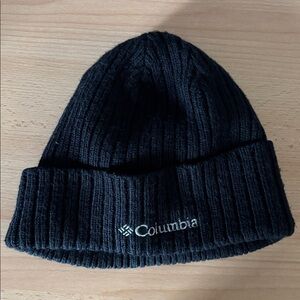 Columbia Black Ribbed Beanie